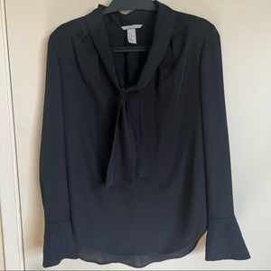 H&M black long sleeve blouse.